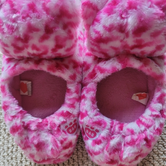 Build A Bear Pink Fuzzy Bear Slippers - Picture 4 of 4